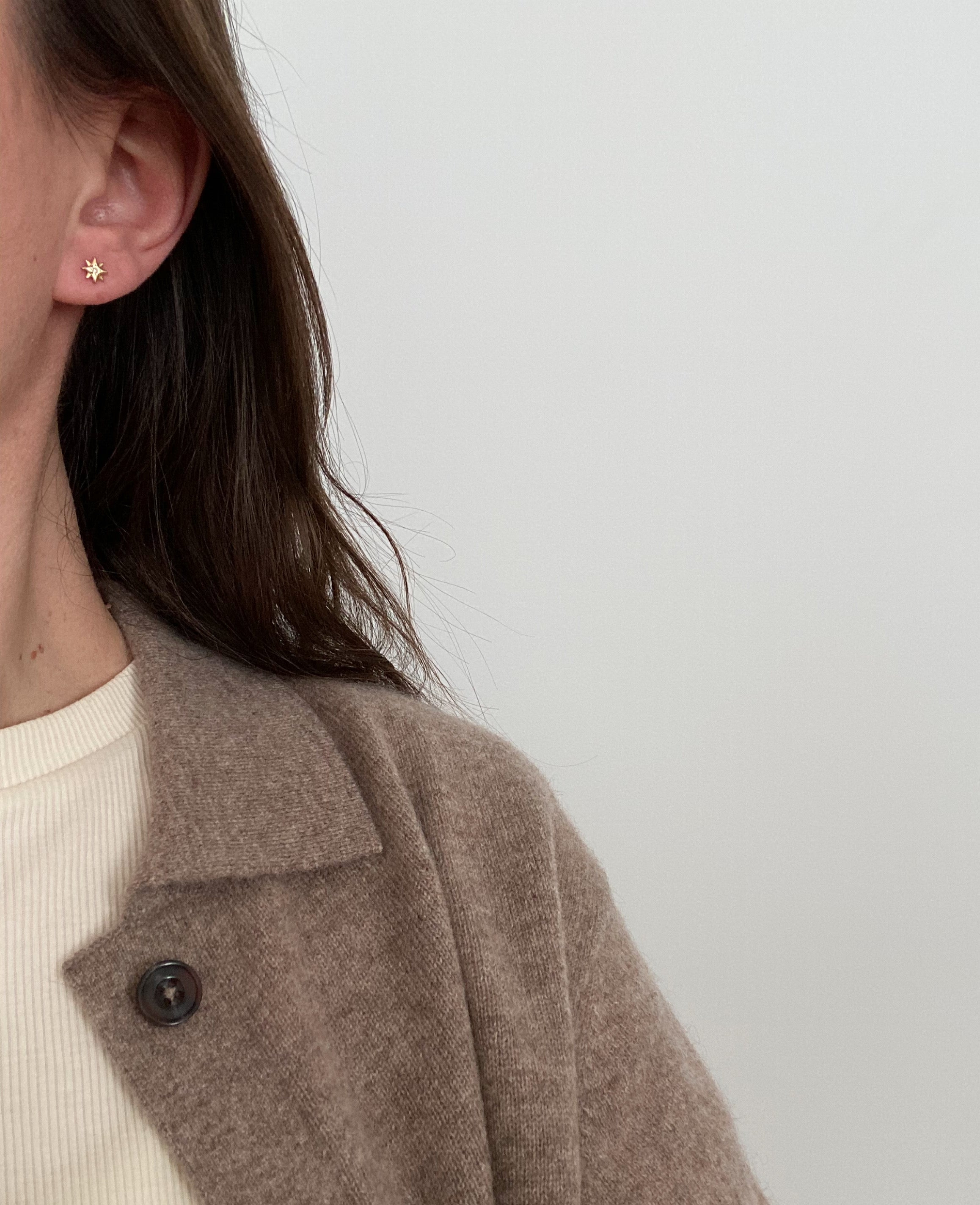 Boucle D'Oreille À L'Unité Emma