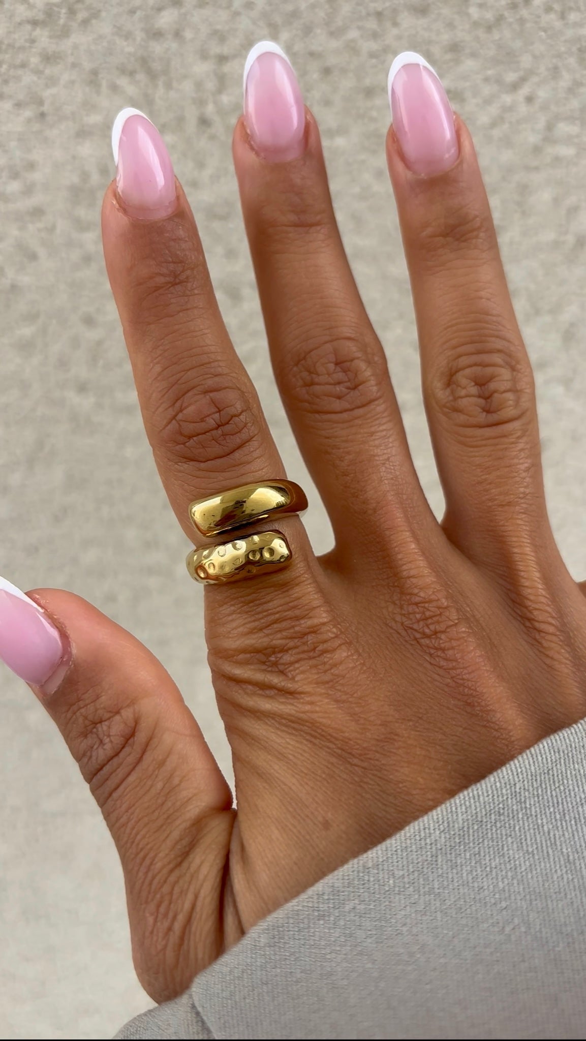 Bague Hammered Embrace