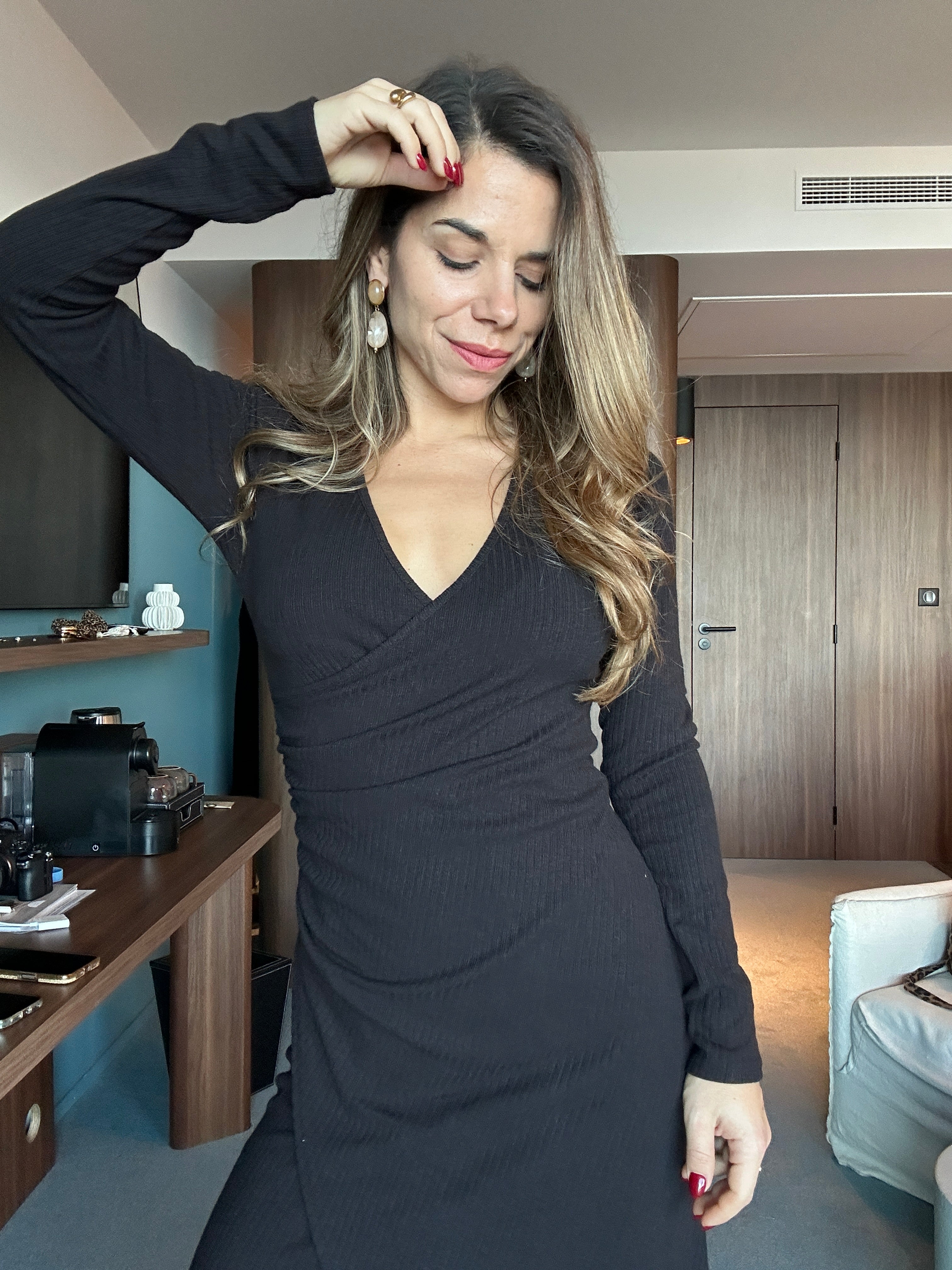 Robe Romane Noire