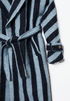 Manteau D'Alpaga À Rayures Bleues