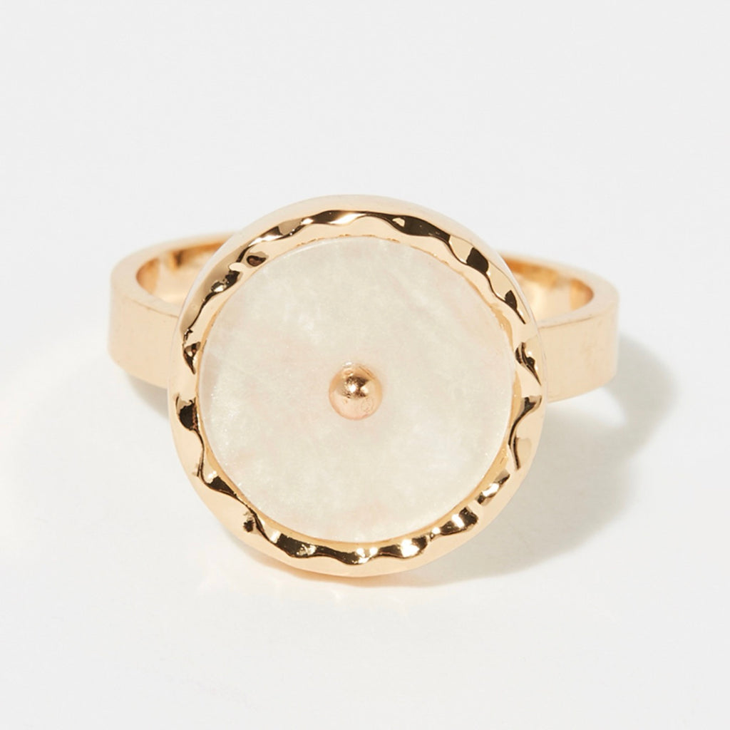 Bague Ajustable Louisena En Résine Blanche - Laiton Doré