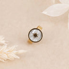 Bague Ajustable Raimanu En Résine Blanche - Laiton Doré