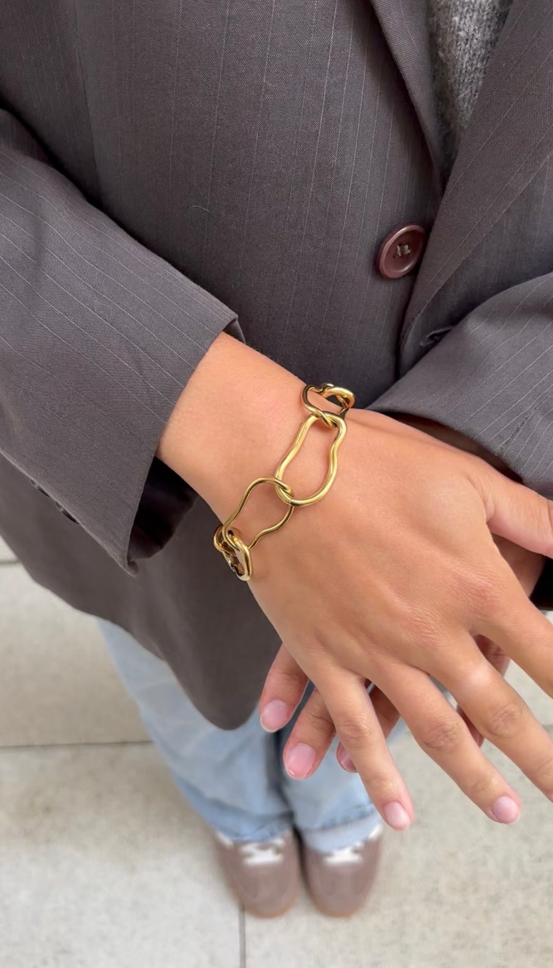 Bracelet Outline