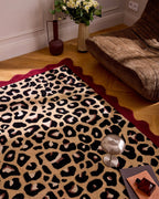 Âme fauve – Tapis en laine motif léopard - bordeaux Âme fauve
