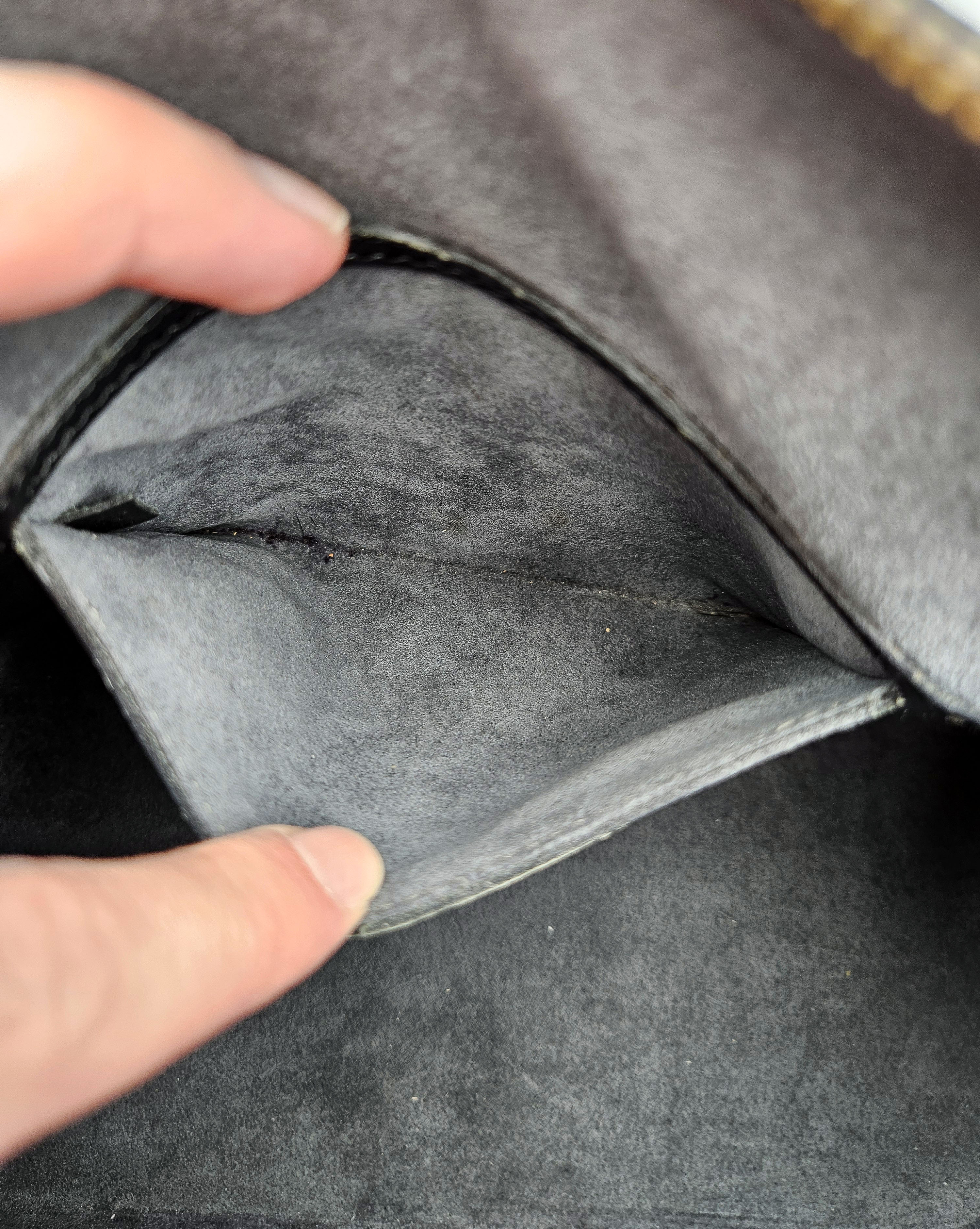 Sac Louis Vuitton Alma Pm Epi Noir Vintage