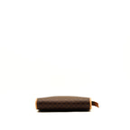 La Pochette Céline Macadam