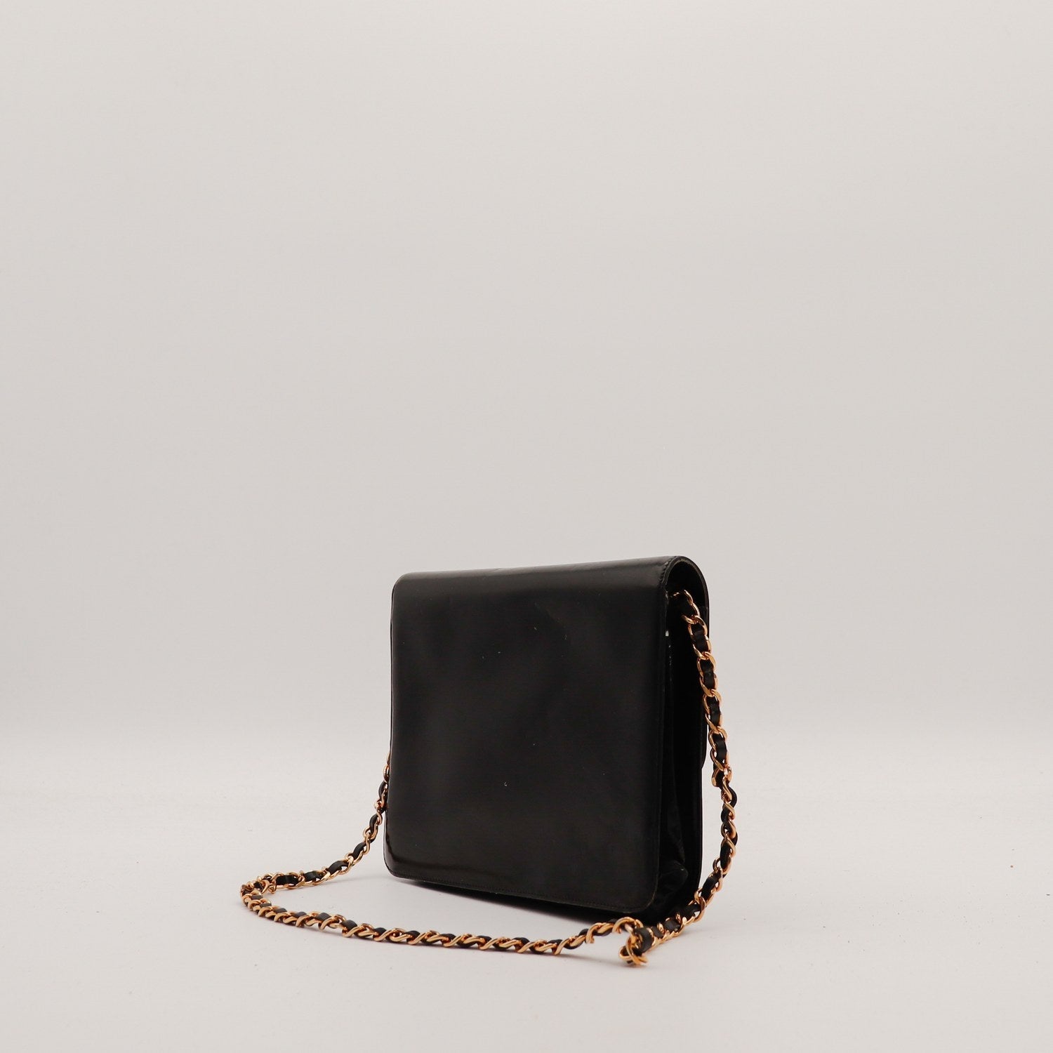 Le Timeless One Flap Chanel