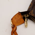 La Pochette Accessoires Louis Vuitton