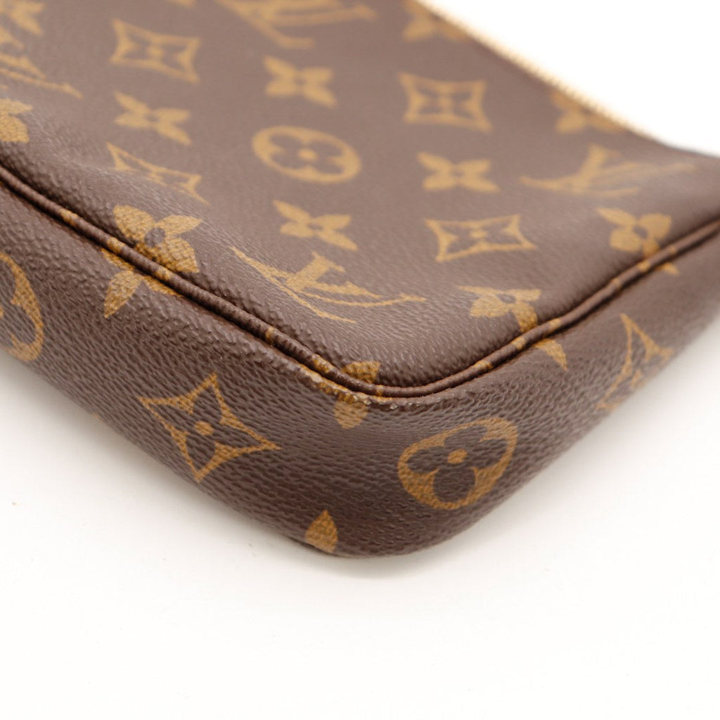 La Pochette Accessoires Louis Vuitton