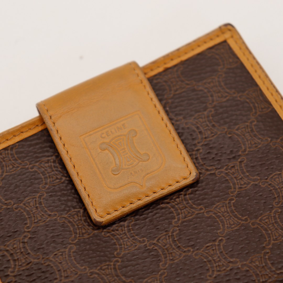 Le Portefeuille Celine Macadam