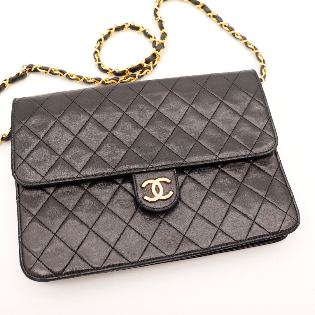 Le Timeless One Flap Chanel