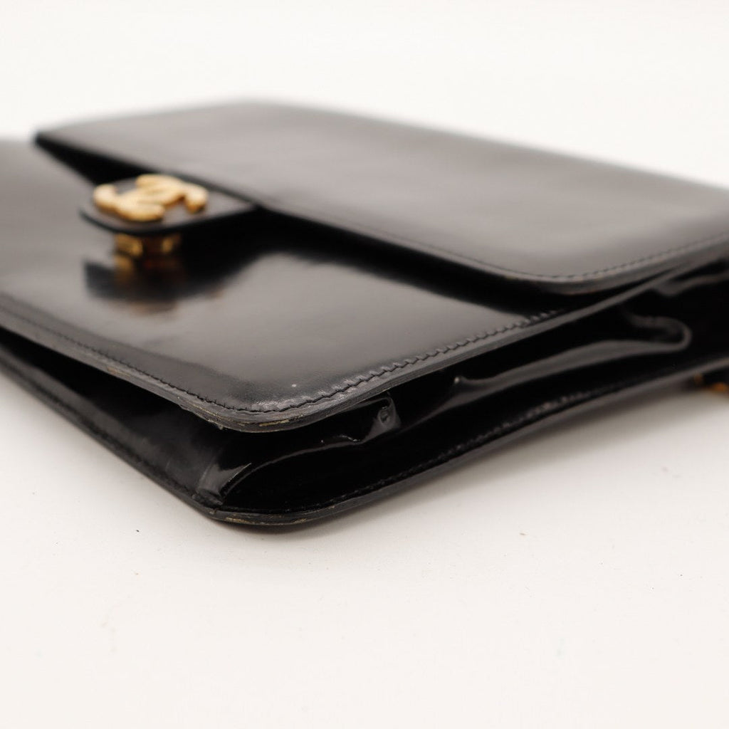 Le Timeless One Flap Chanel