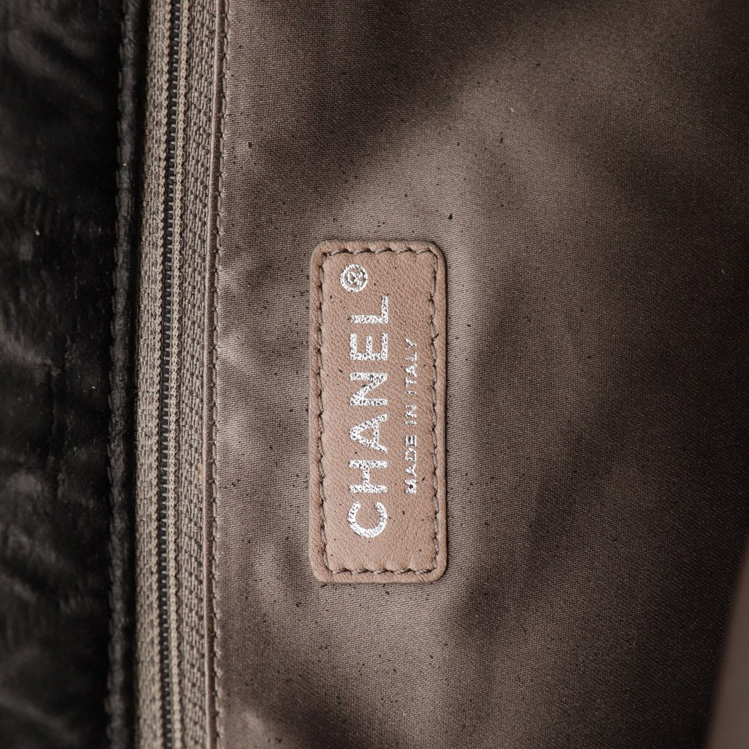 Le Timeless Nylon Enduit Chanel