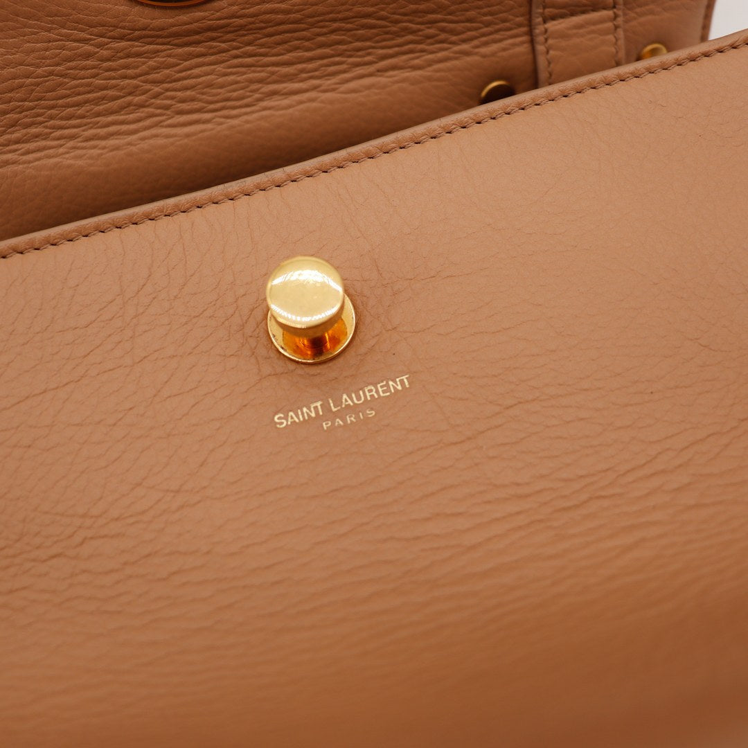 Le Muse Two Saint Laurent