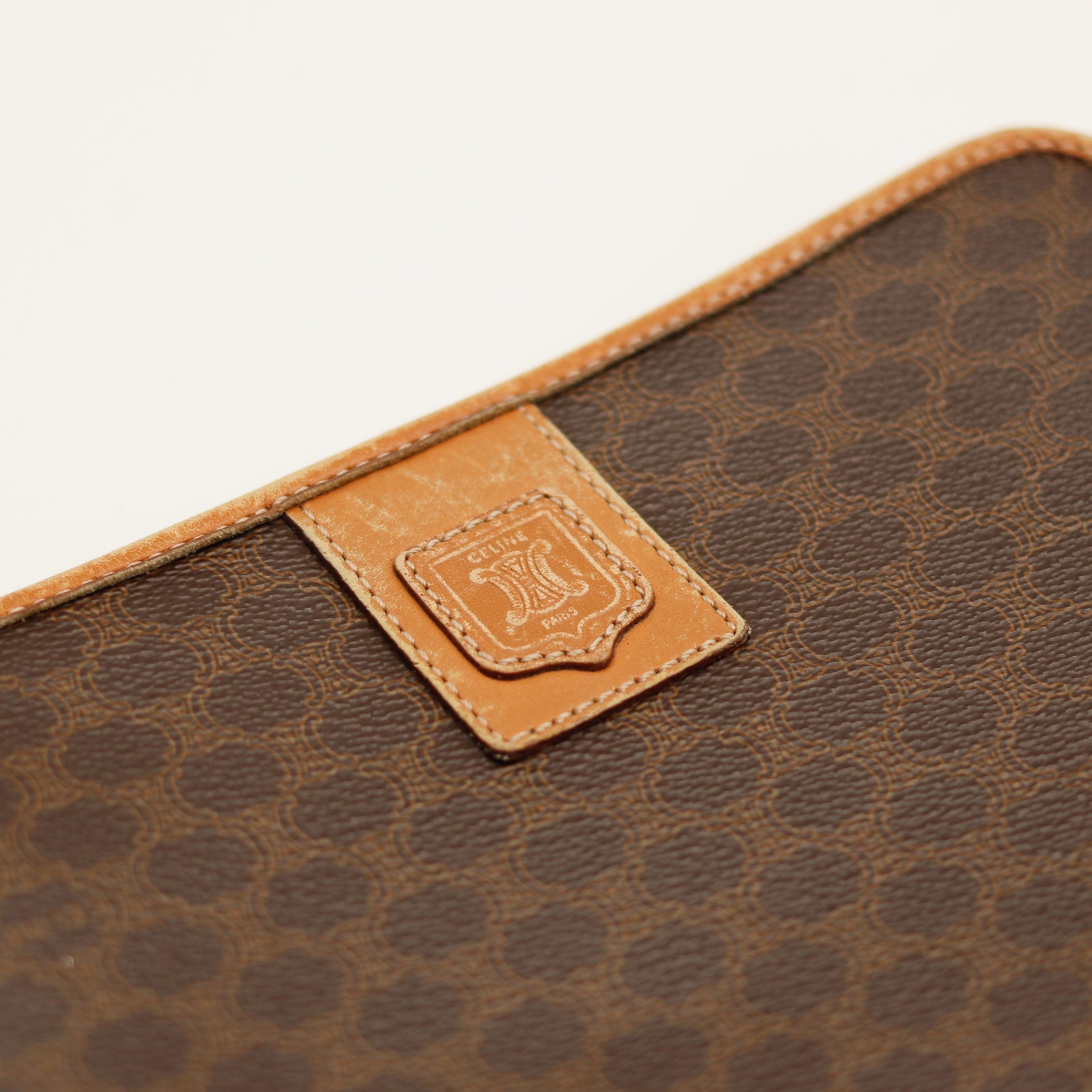 La Pochette Céline Macadam
