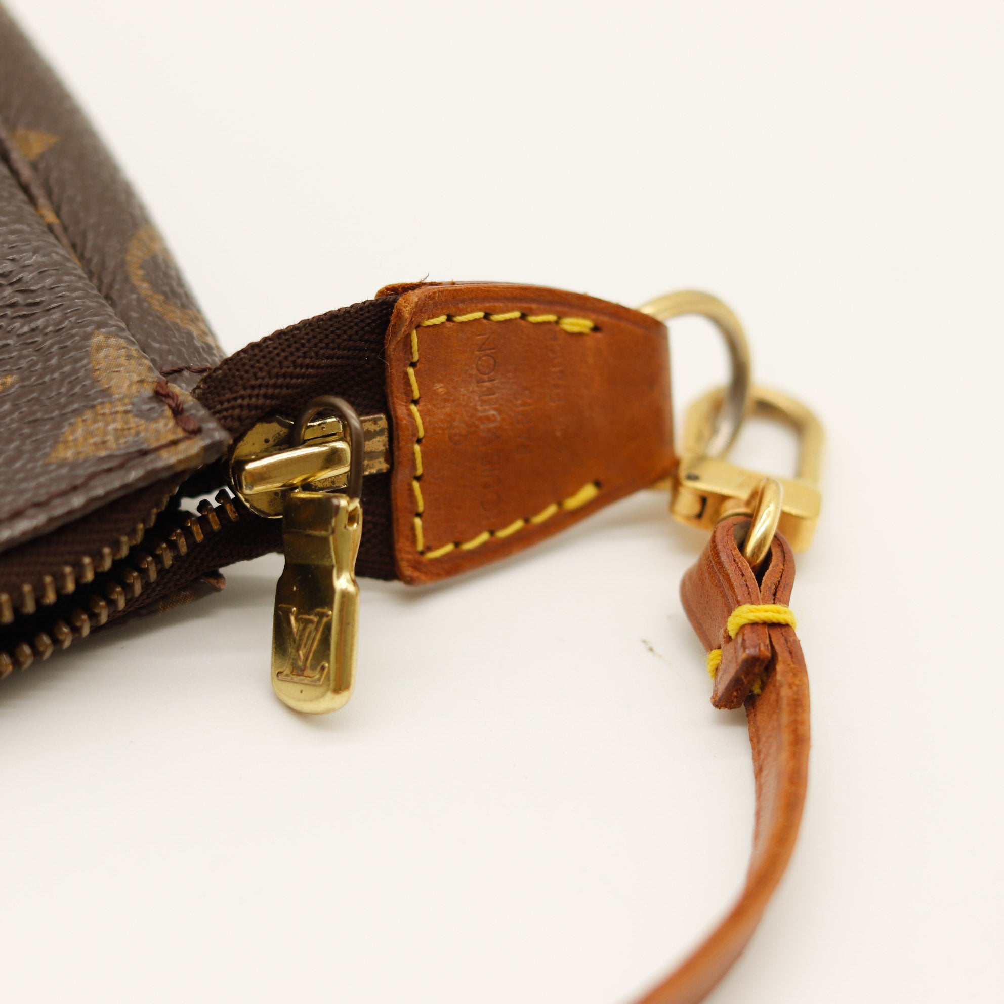 La Pochette Accessoires Louis Vuitton