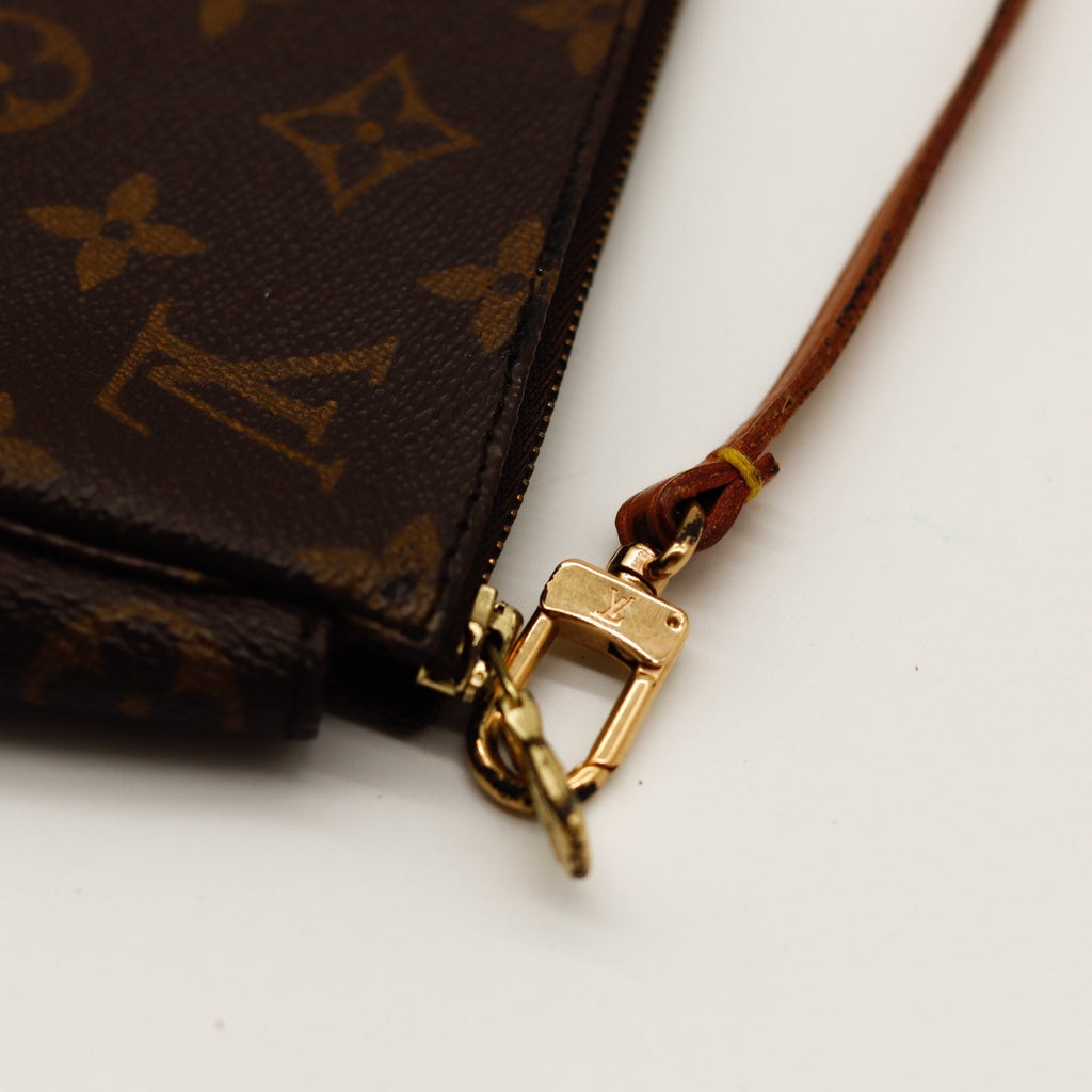 La Pochette Accessoires Louis Vuitton