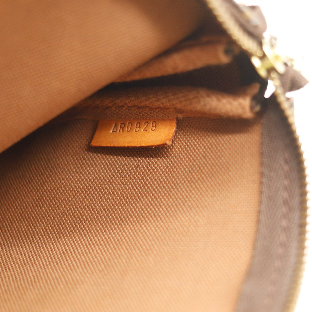 La Pochette Accessoires Louis Vuitton