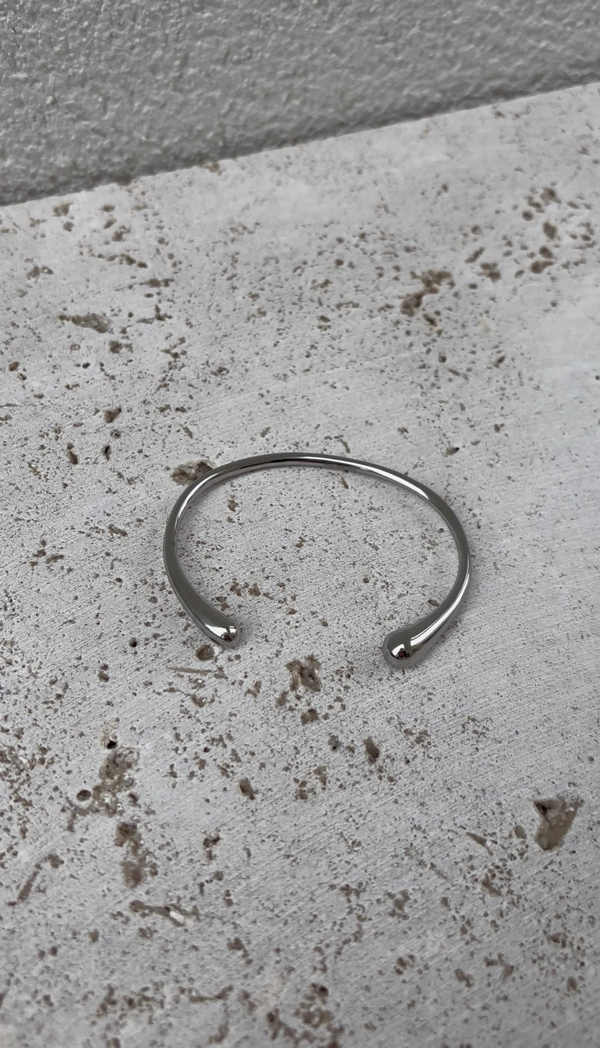 Bracelet Embrace Bangle