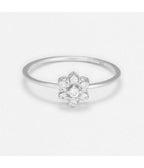 Bague "Fleur De Diamant" - D0,12/7 - Or Blanc