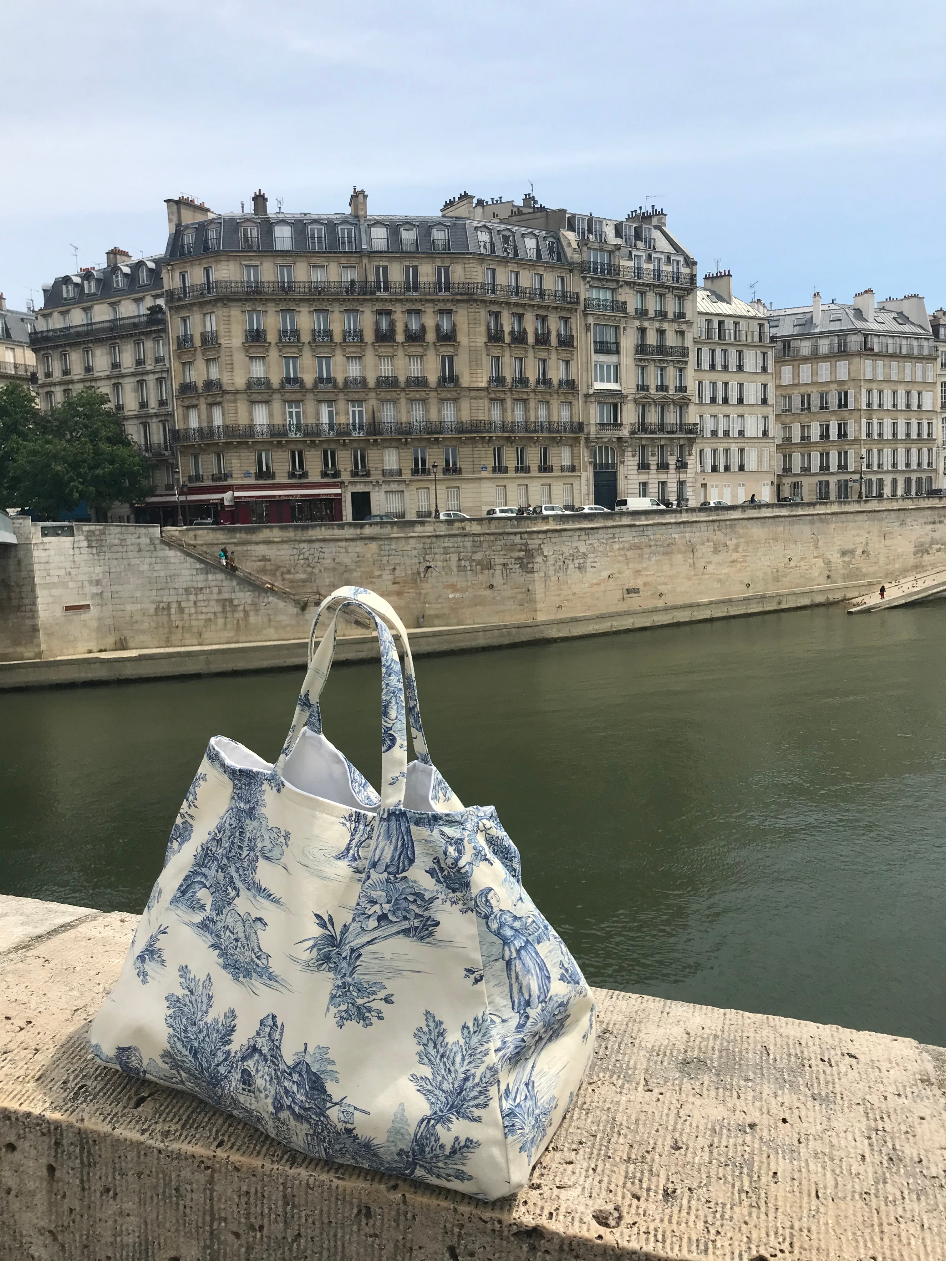 CABAS TOILE DE JOUY BLEU / CABAS MADE IN FRANCE