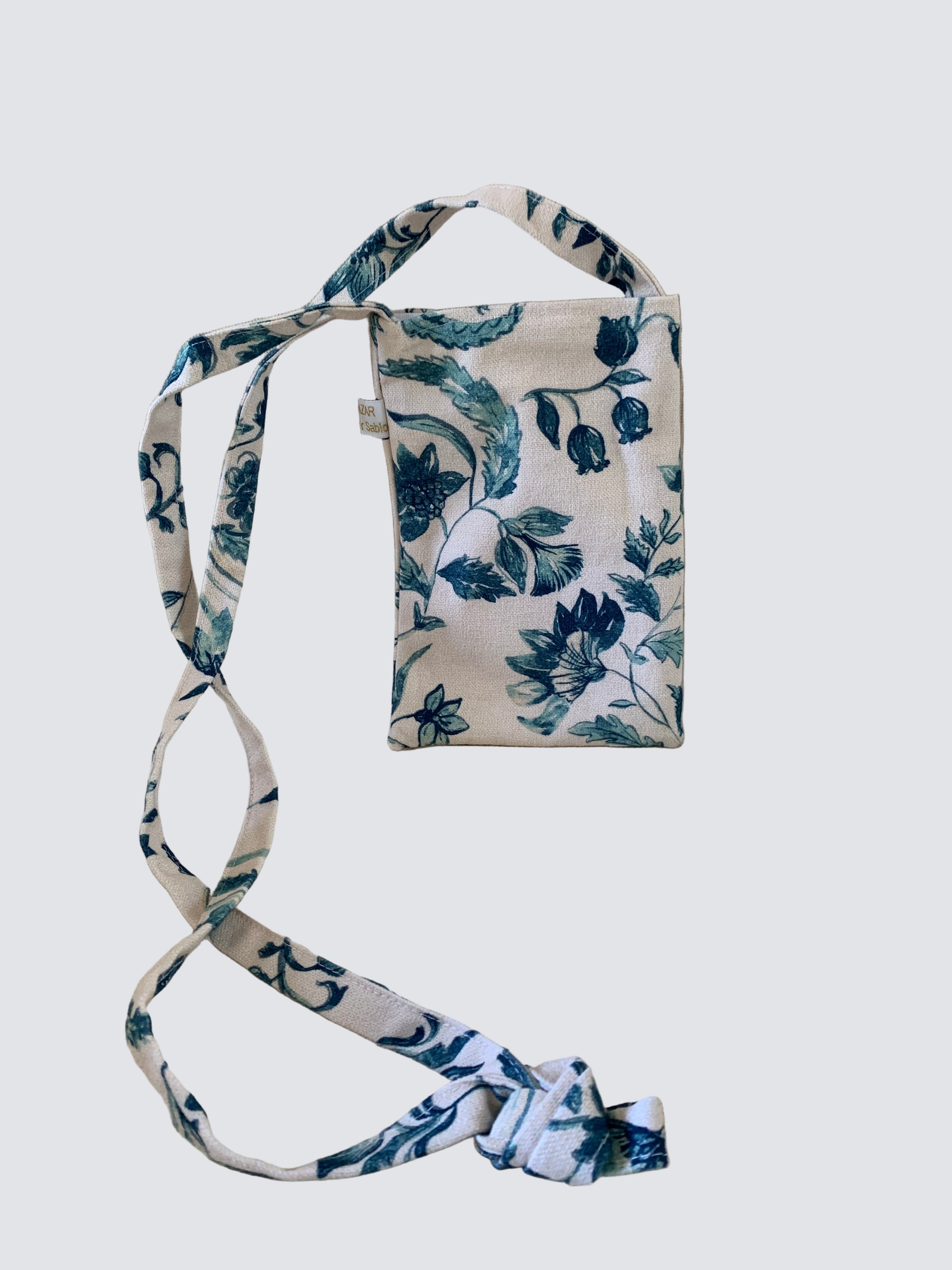 Pochette Téléphone - Maison De Campagne Clématite