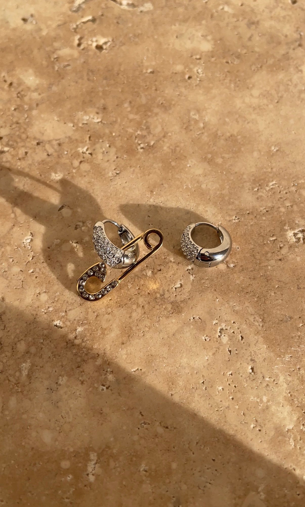 Boucles D'Oreilles Asymmetric Pin
