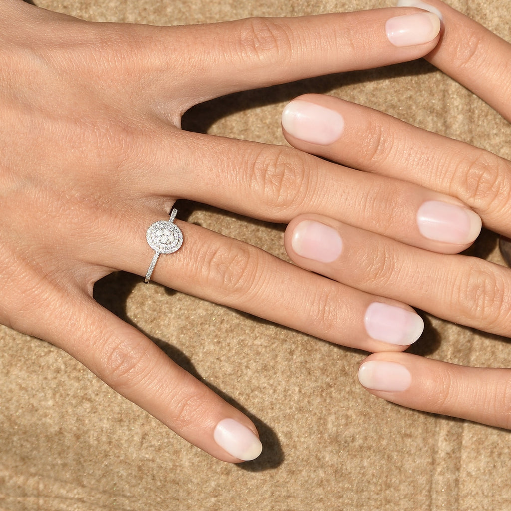 Bague "Beauty Queen" Diamants 0,20/72 - Or Blanc 375/1000