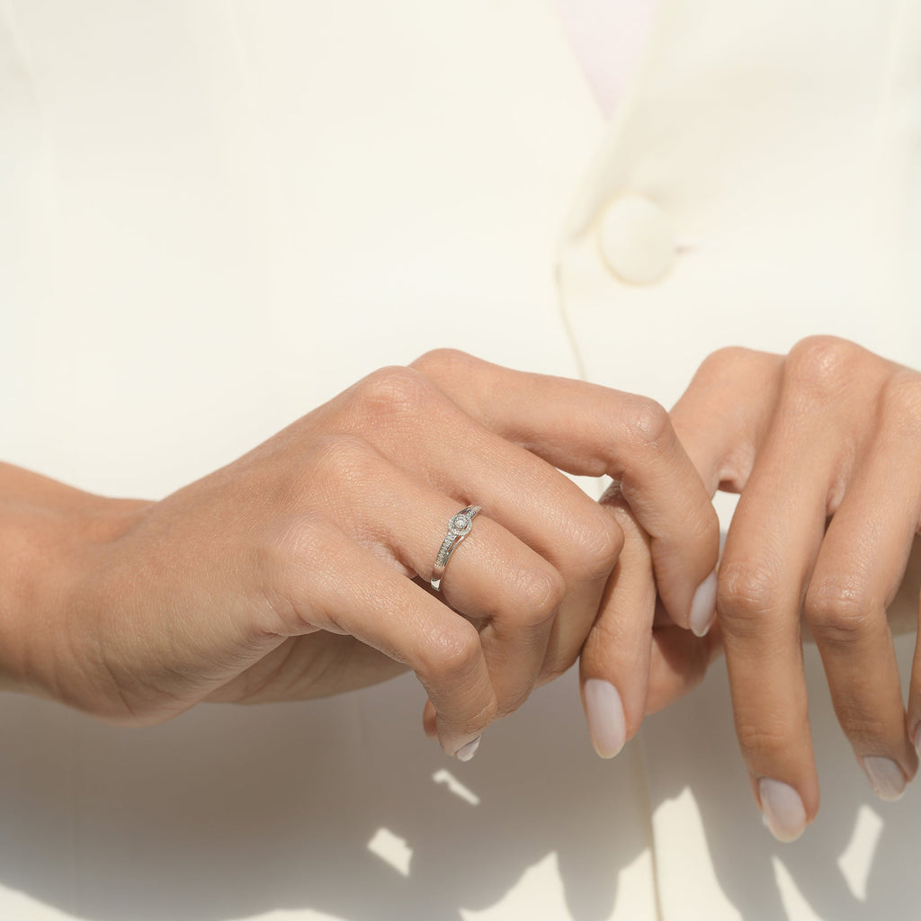Bague "Beauté Divine" Diamants 0,12/33