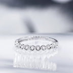 Bague "Auronella" D0,10/11 - Or Blanc 375/1000