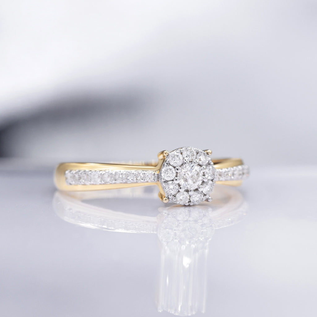 Bague "Principessa" D0,28/28 - Or Jaune 375/1000