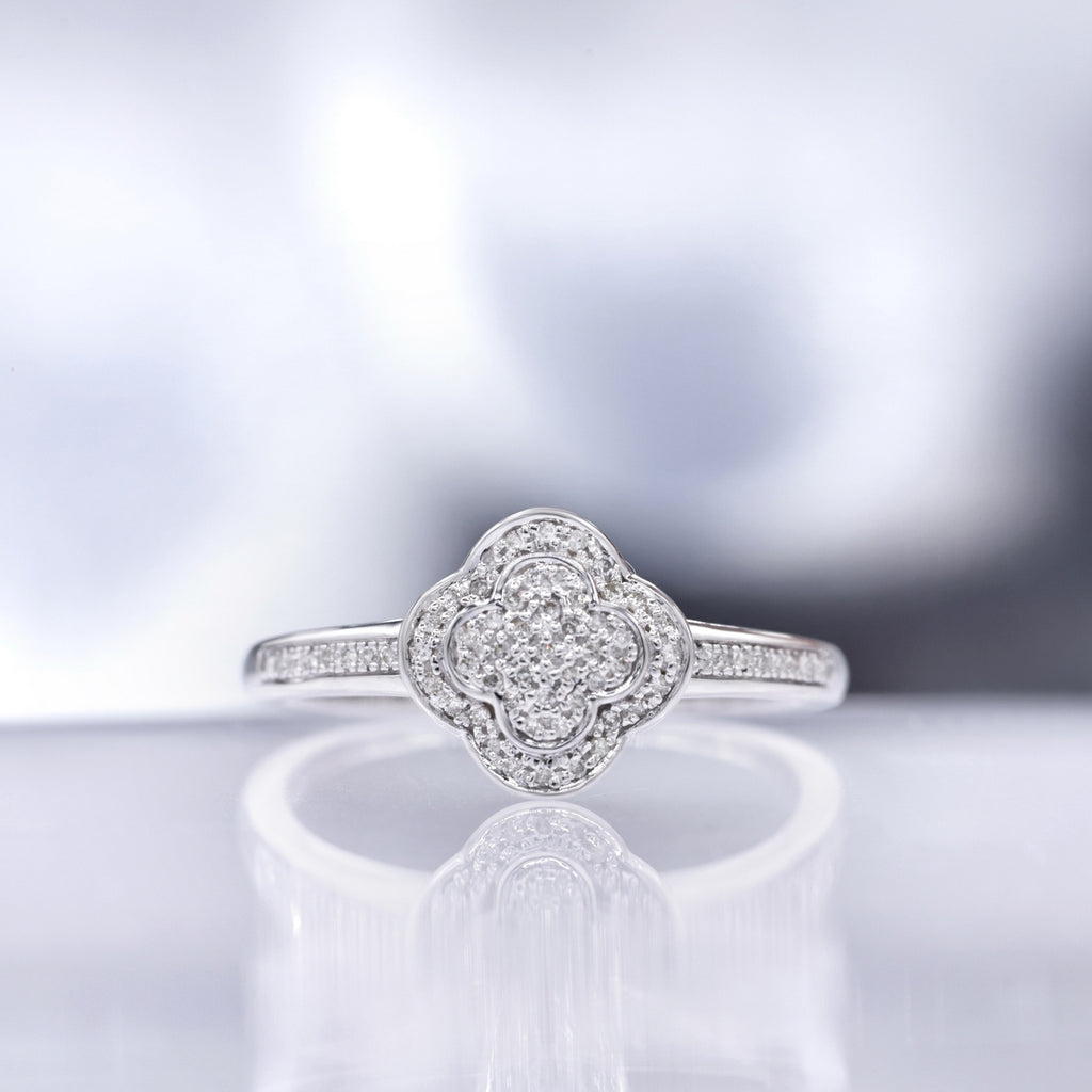 Bague "Phaenna" D0,11/67 - Or Blanc 375/1000
