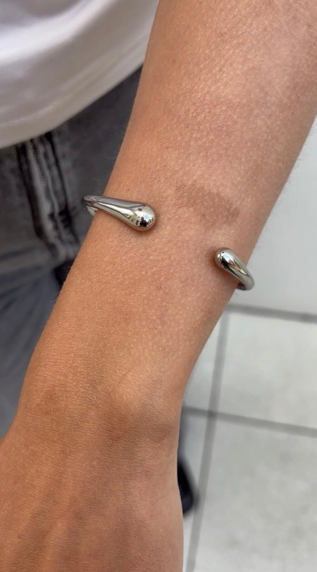 Bracelet Embrace Bangle