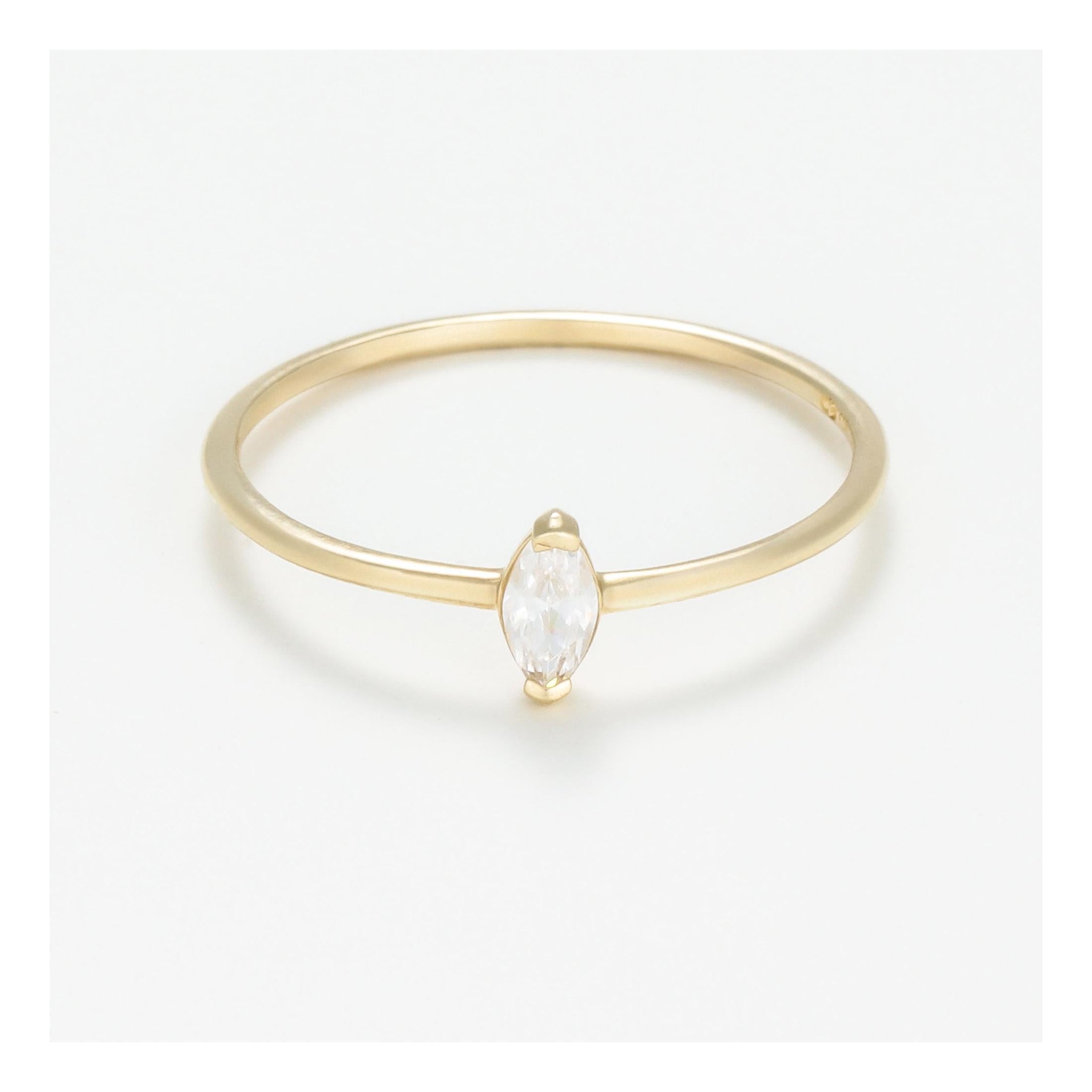 Bague " Nao" Or Jaune  375/1000 Et Zirconium