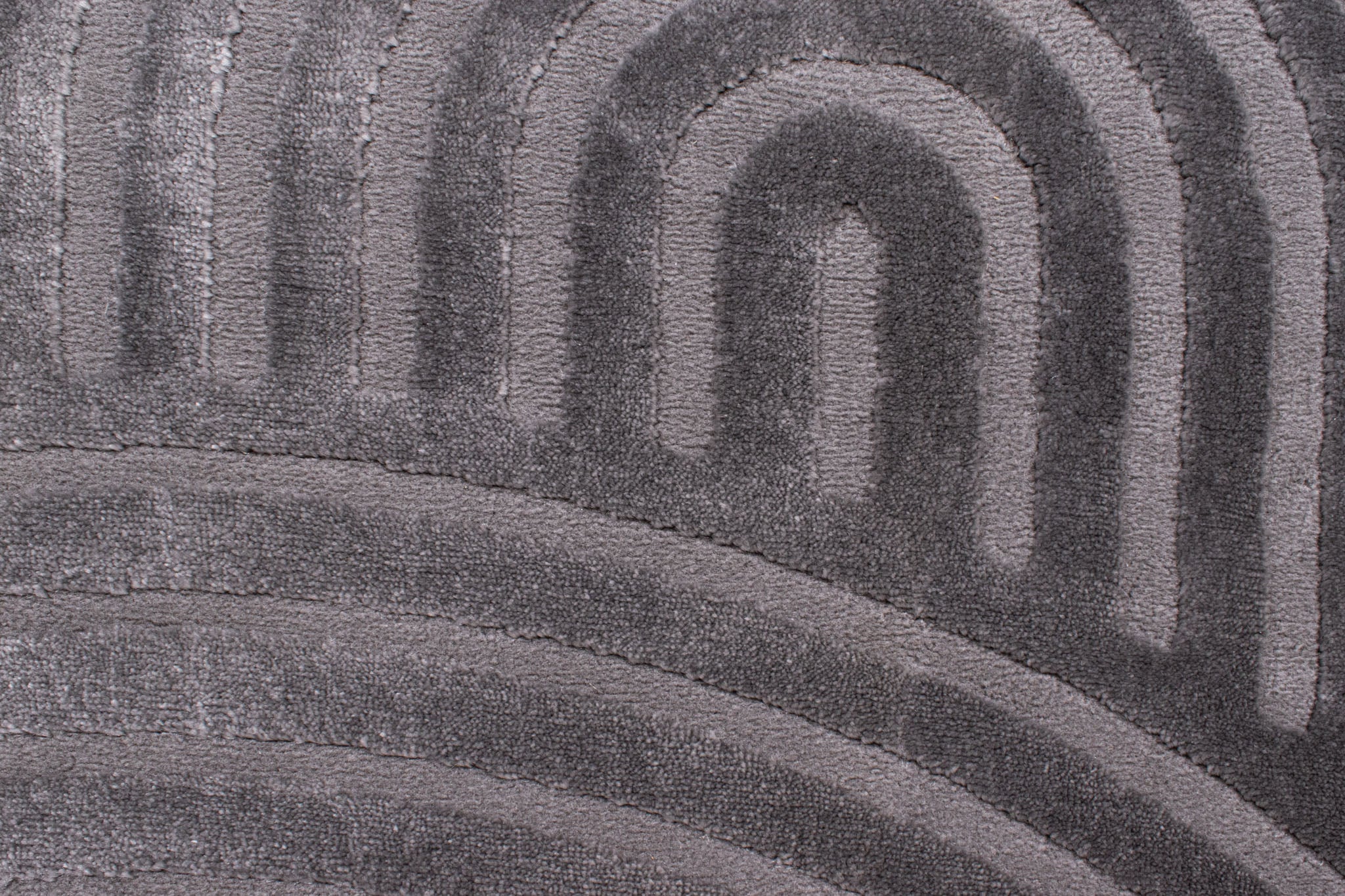 Tapis rond arc-en-ciel gris avec longs poils en relief : BIA157GRI BIANCA
