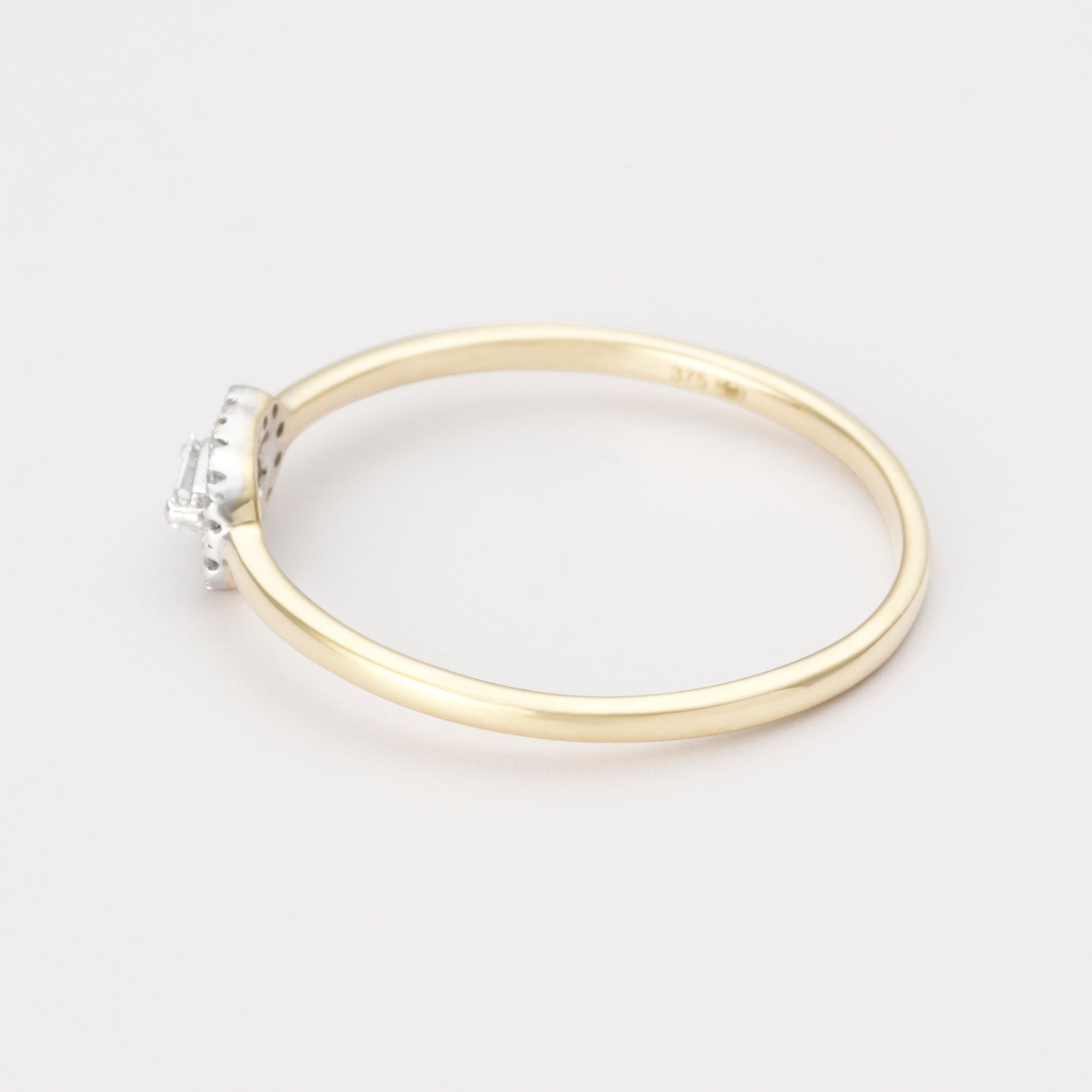 Bague "Rêverie Élégante"  D0,06/15