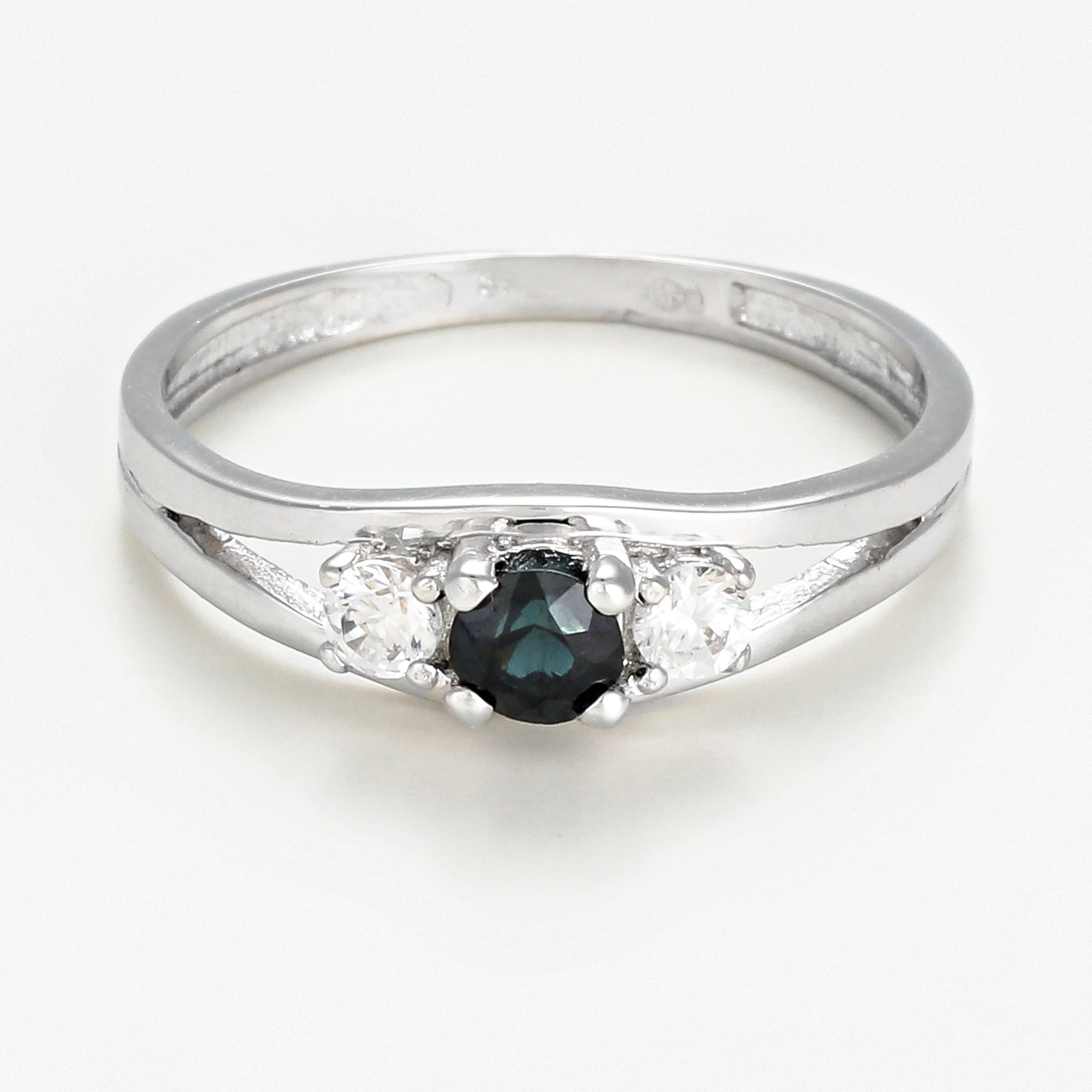 Bague " Marine" 3,7Ct/1 Or Saphir Et Blanc 375/1000
