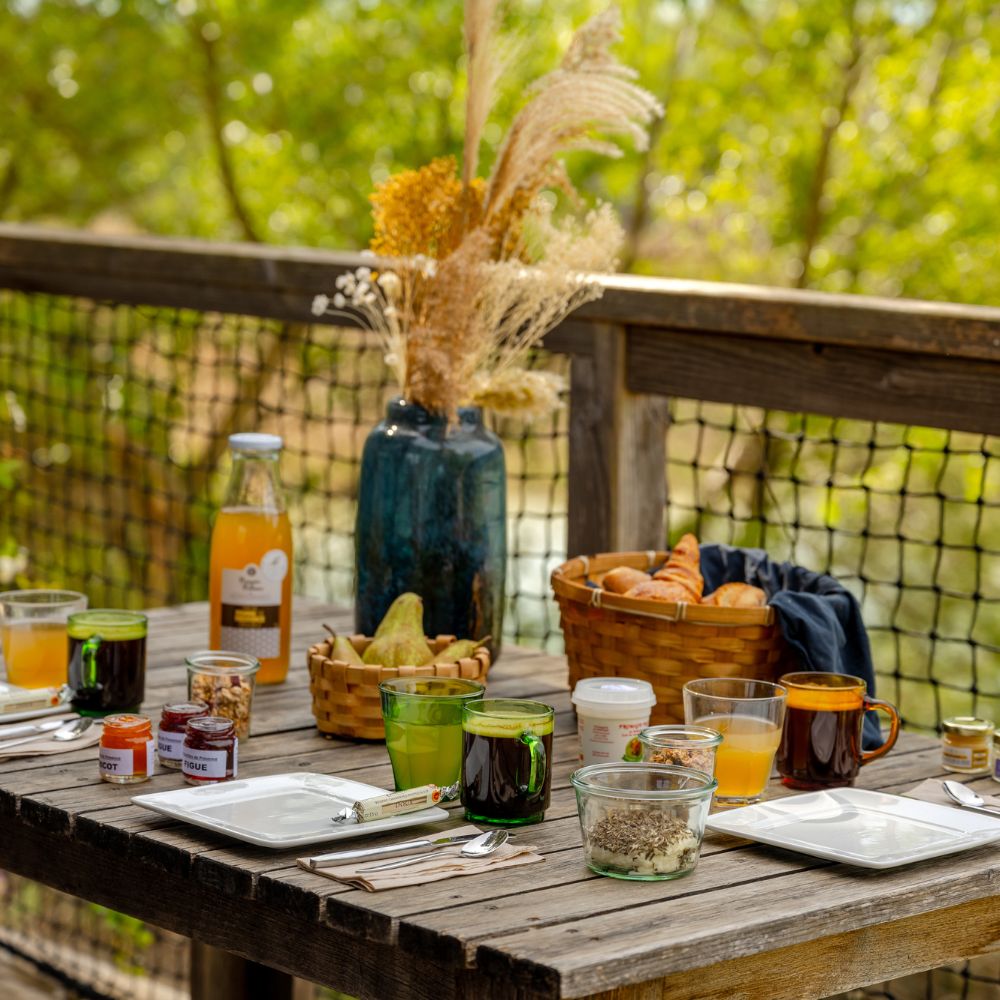 Carte Cadeau 1 Nuit En Cabane Famille Spa