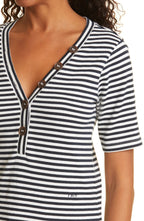 Top Button Up Ss Henley - Navy Multi
