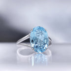 Bague "Pattaya" D0,05/2 & Topaze Bleue 6,4/1 - Or Blanc 375/1000