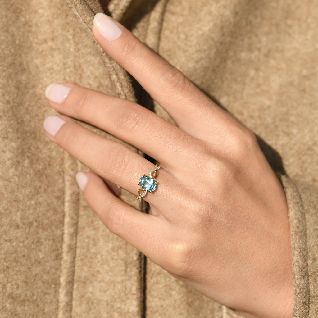 Bague "Tobago" D0,04/14 & Topaze Bleue 1,70/1 - Or Jaune 375/1000