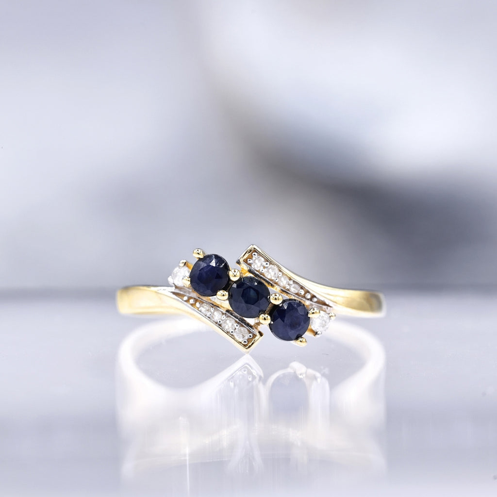 Bague "Melbourne" D 0,07/10 Sa 0,54/3 - Or Jaune 375/1000