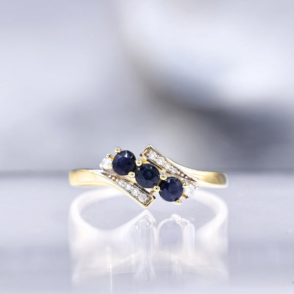 Bague "Melbourne" D 0,07/10 Sa 0,54/3 - Or Jaune 375/1000