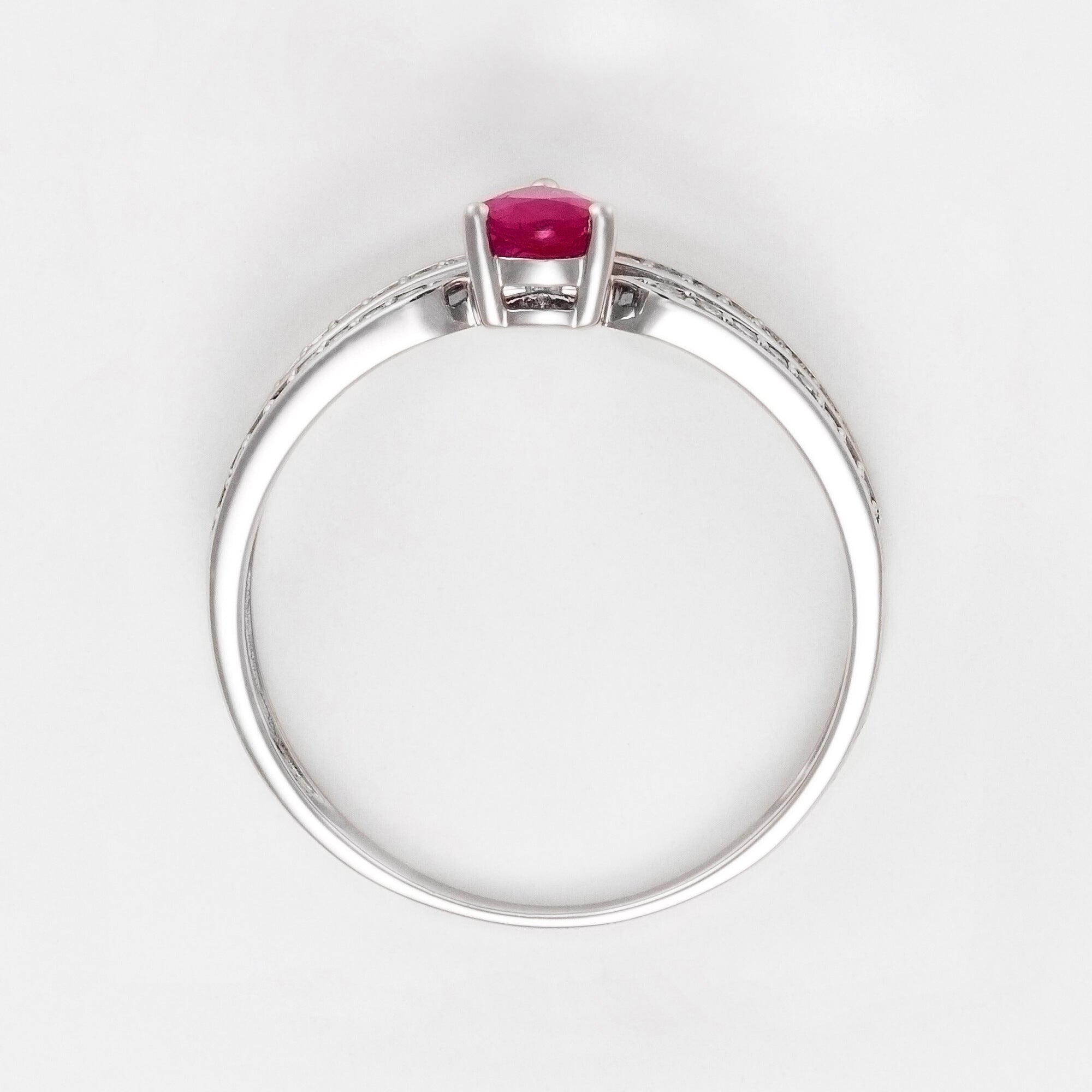 Bague "Eugenie" Dia 0,2/37 Ru 0,6/1 - Or Blanc 375/1000