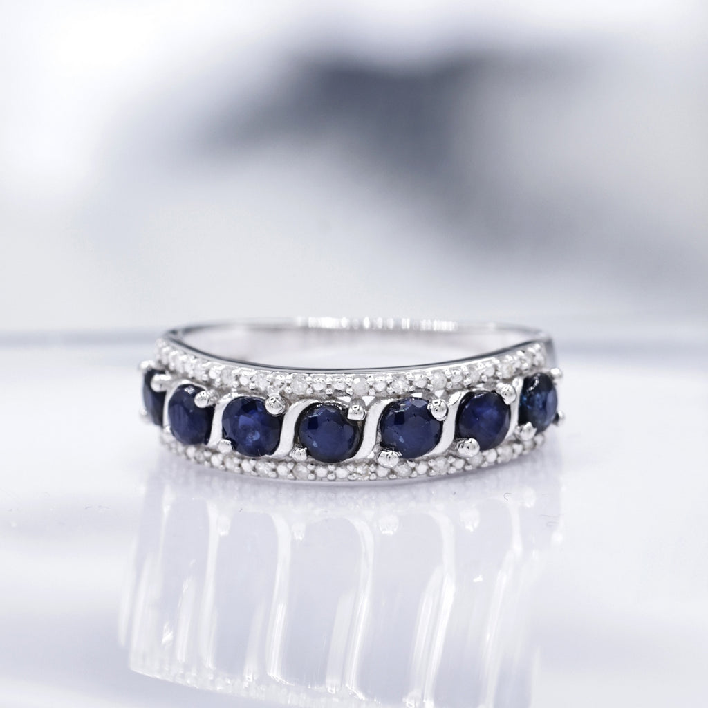 Bague "Sitra" D 0,08/24 Saphir 1,26/7 - Or Blanc 375/1000