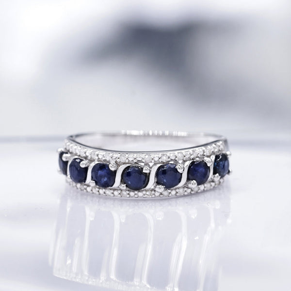 Bague "Sitra" D 0,08/24 Saphir 1,26/7 - Or Blanc 375/1000