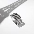 Bague 'Aurora" Diamants 0,07/20 Et Diamants Noirs 0,41/44 - Or Blanc 375/1000