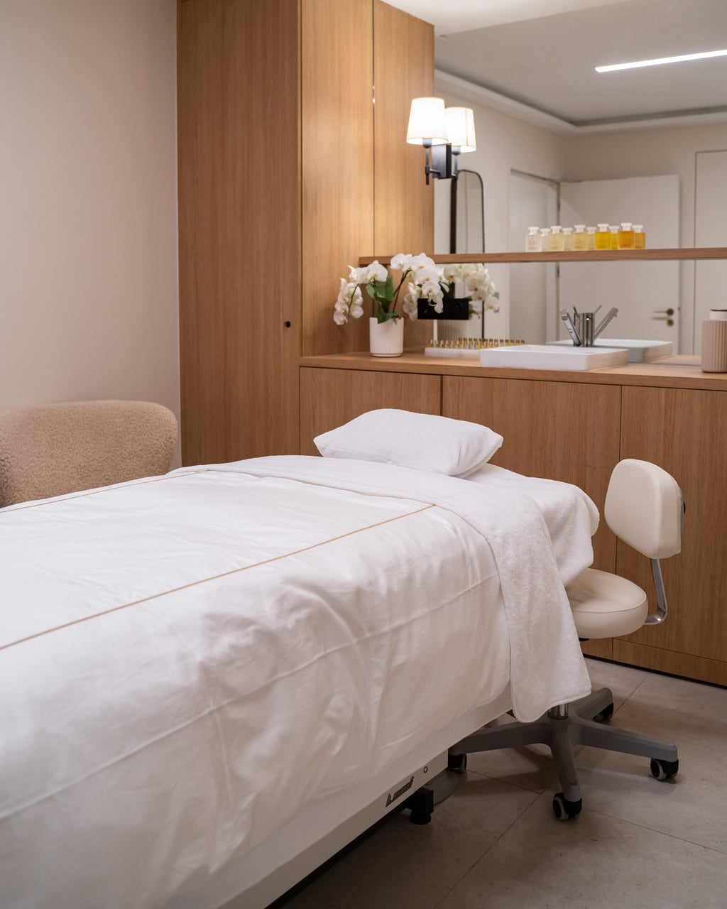 Spa Black Door Paris 8 - Massage Au Choix 1H et Accès Au Spa 1H (1 Personne)