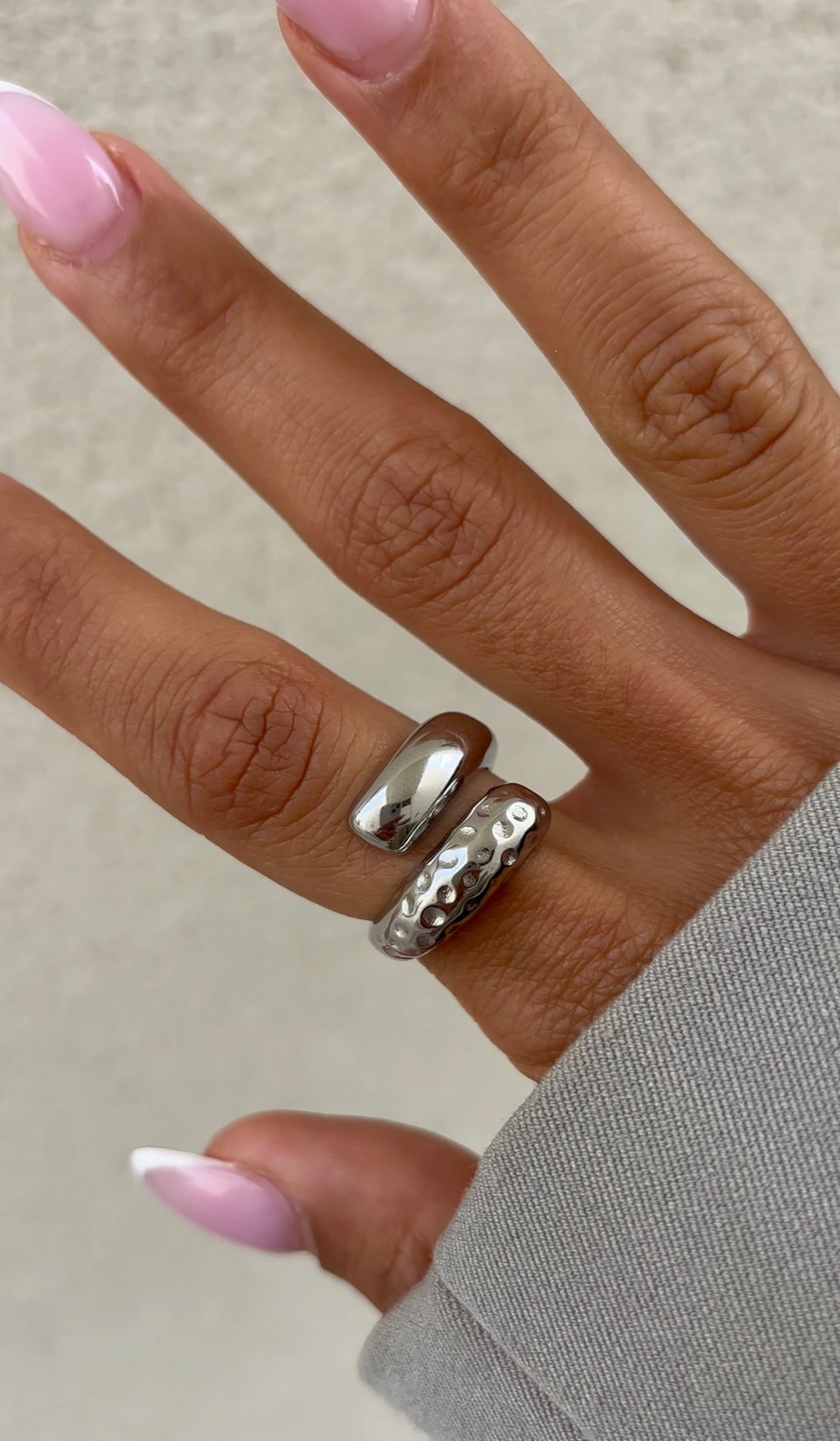 Bague Hammered Embrace