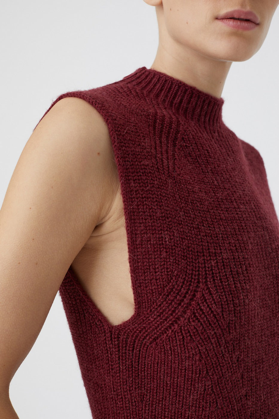 Turtle Neck Vest - Jam - Femme